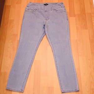 Chadwick’s - Light Blue Denim Jeans
